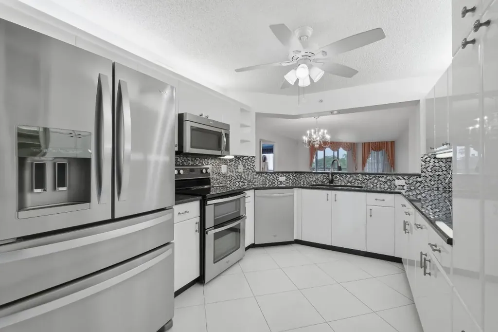 7649 E Granville Drive Tamarac FL 33321