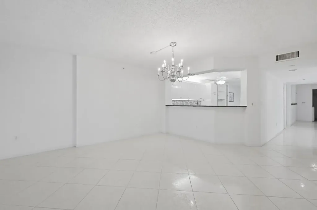 7649 E Granville Drive Tamarac FL 33321
