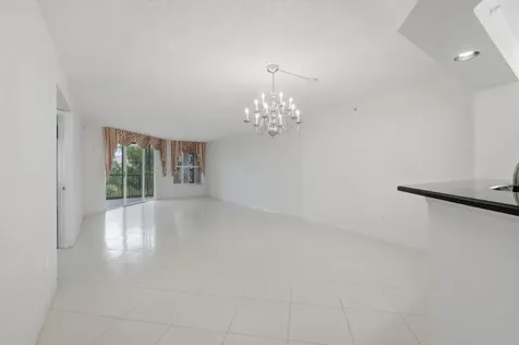 7649 E Granville Drive Tamarac FL 33321