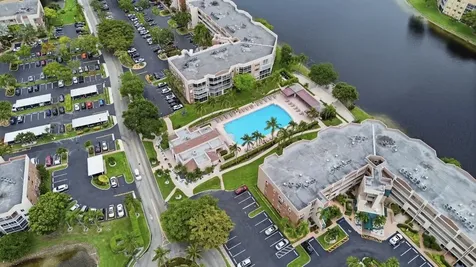 7649 E Granville Drive Tamarac FL 33321