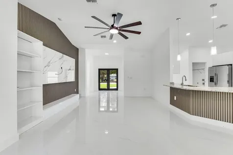 2702 50th Street SW Lehigh Acres FL 33976