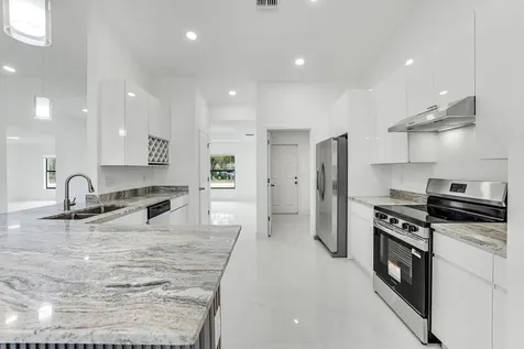 2702 50th Street SW Lehigh Acres FL 33976