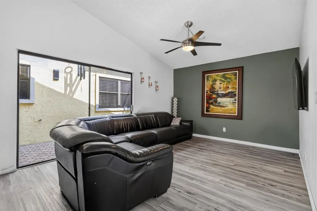 1055 NW 18th Avenue Delray Beach FL 33445