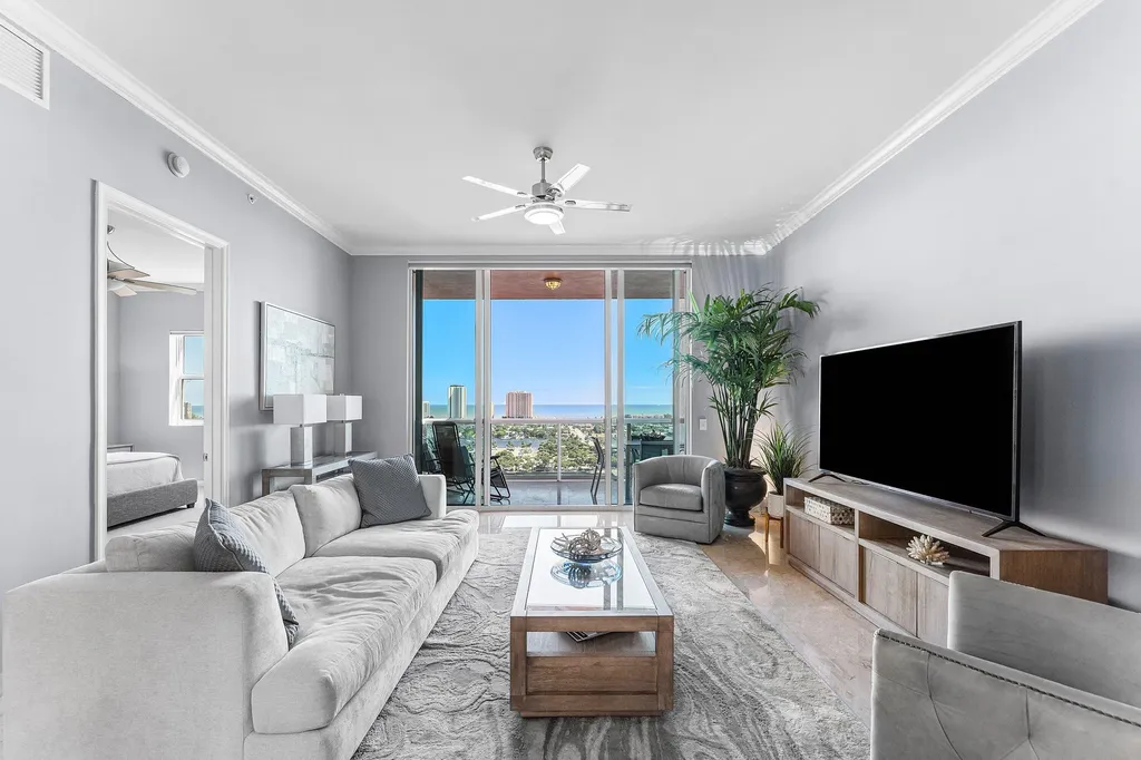 2640 Lake Shore Drive Riviera Beach FL 33404