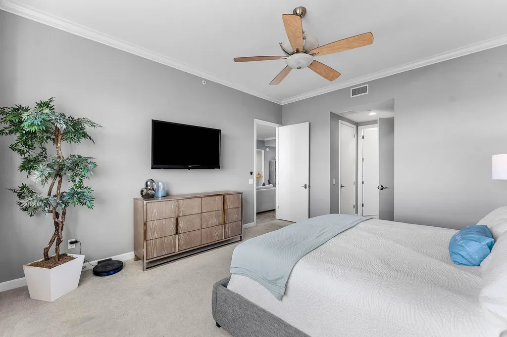 2640 Lake Shore Drive Riviera Beach FL 33404