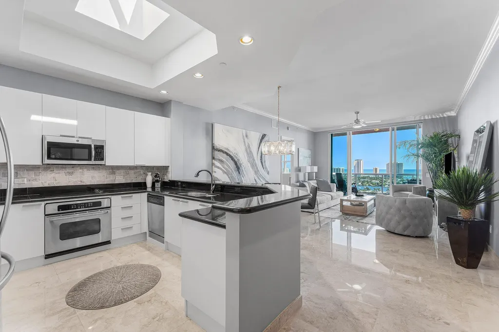 2640 Lake Shore Drive Riviera Beach FL 33404