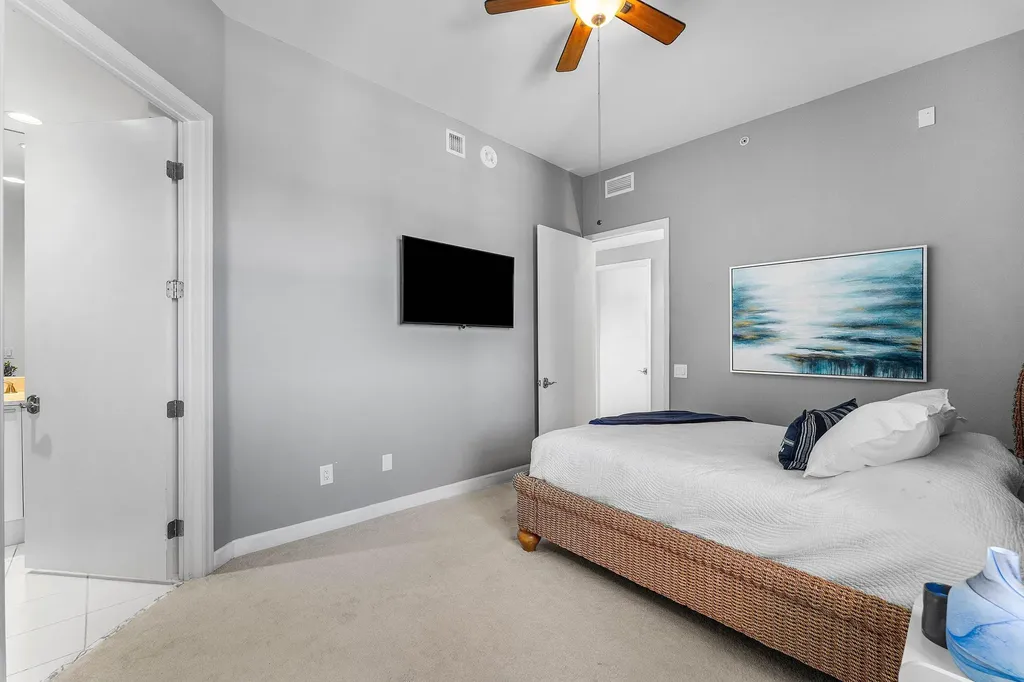 2640 Lake Shore Drive Riviera Beach FL 33404
