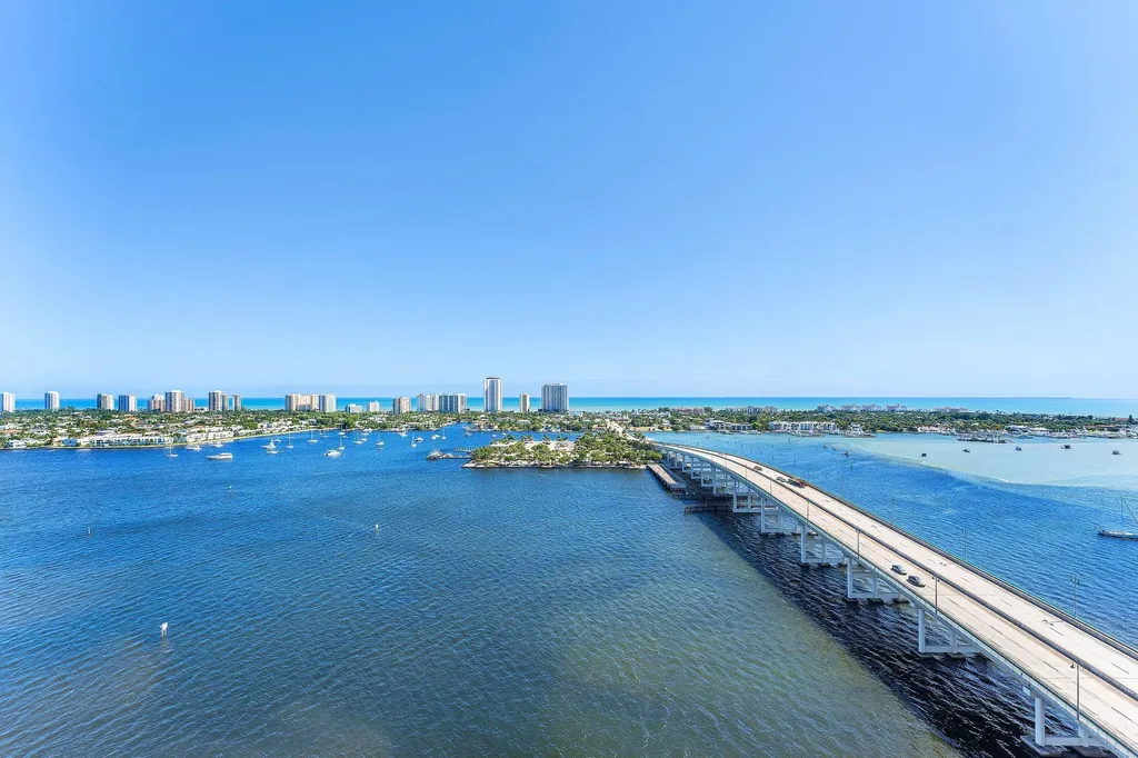 2640 Lake Shore Drive Riviera Beach FL 33404