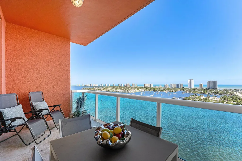 2640 Lake Shore Drive Riviera Beach FL 33404