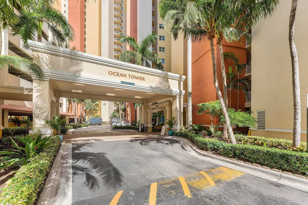2640 Lake Shore Drive Riviera Beach FL 33404