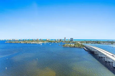 2640 Lake Shore Drive Riviera Beach FL 33404
