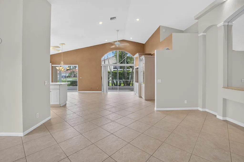 9729 Lemonwood Way Boynton Beach FL 33437
