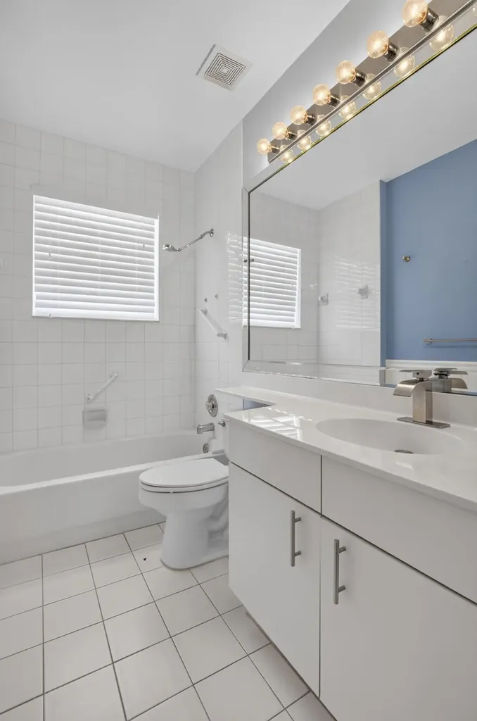 9729 Lemonwood Way Boynton Beach FL 33437