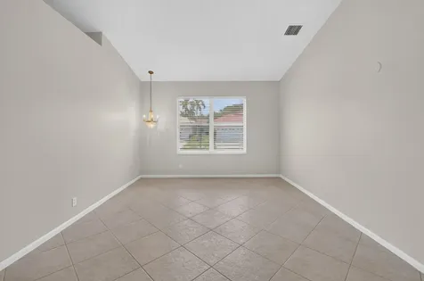 9729 Lemonwood Way Boynton Beach FL 33437