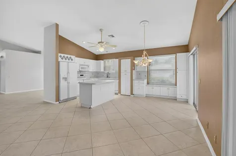 9729 Lemonwood Way Boynton Beach FL 33437