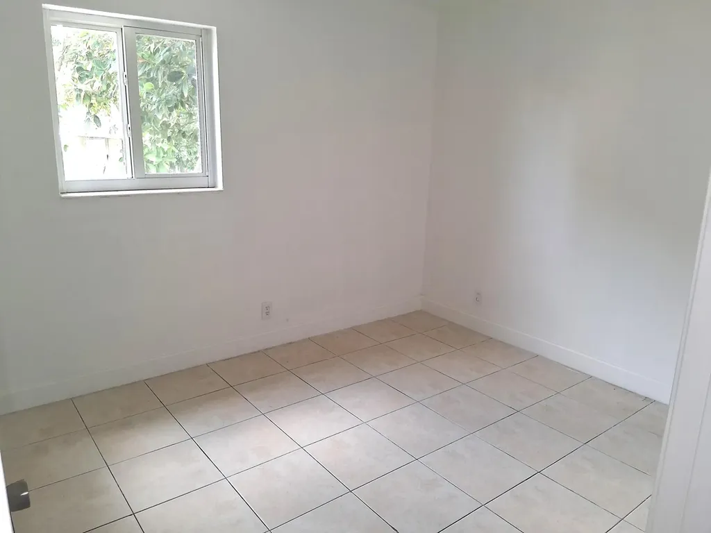 1837 Gardenia Road Fort Lauderdale FL 33317