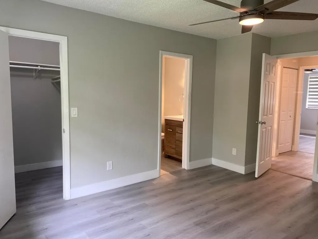11432 NW 43rd Street Coral Springs FL 33065
