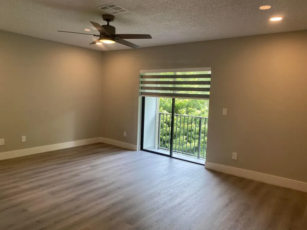11432 NW 43rd Street Coral Springs FL 33065