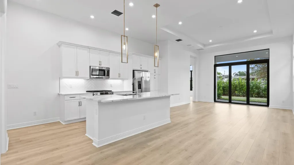 308 SE Via Sangro Port St Lucie FL 34952