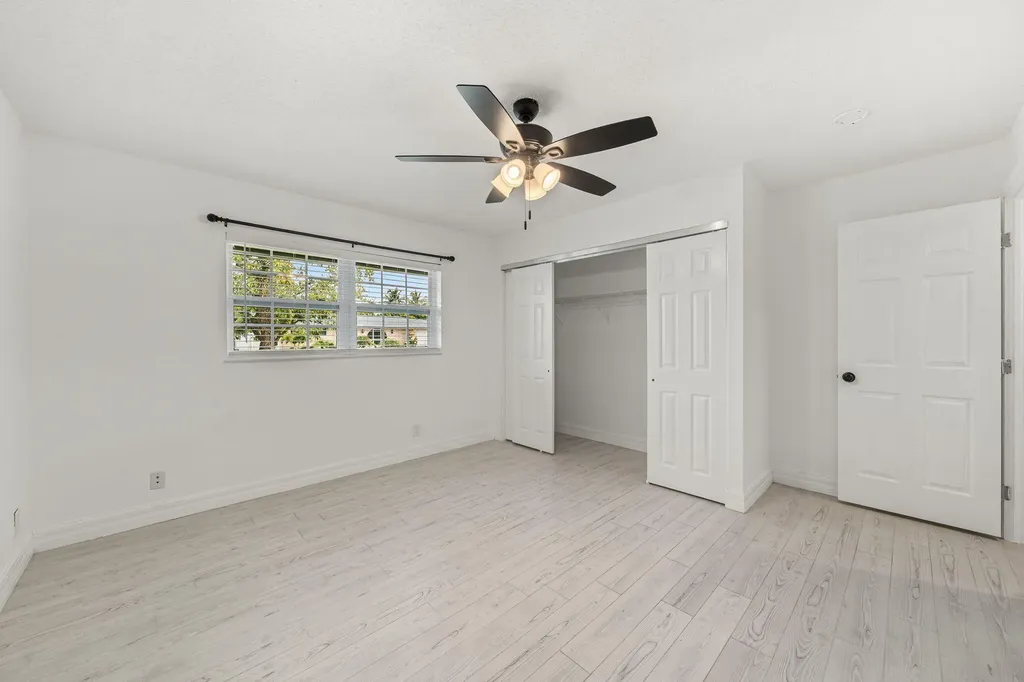 908 Hibiscus Drive Royal Palm Beach FL 33411