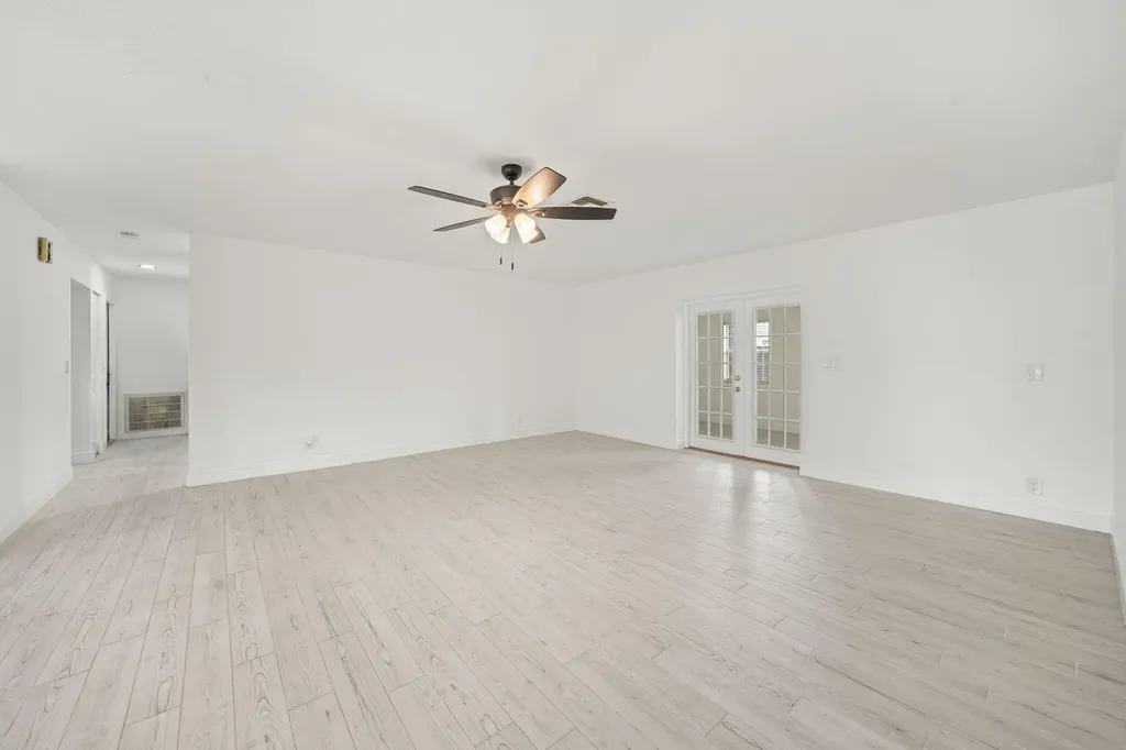 908 Hibiscus Drive Royal Palm Beach FL 33411
