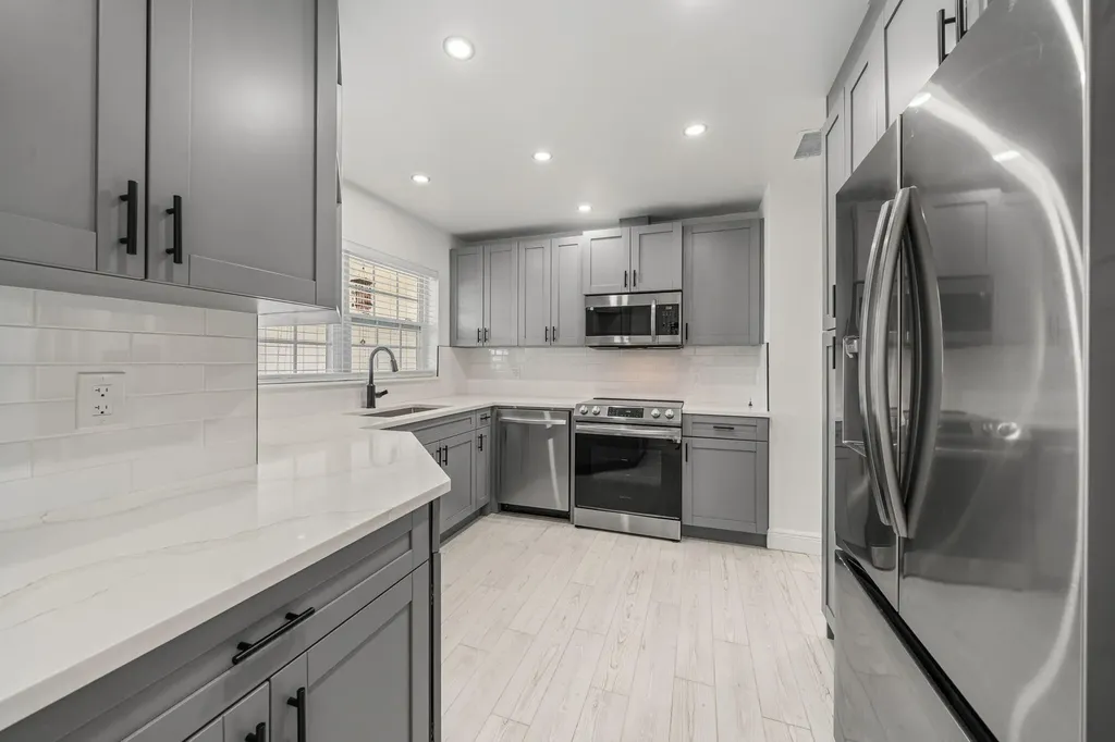 908 Hibiscus Drive Royal Palm Beach FL 33411