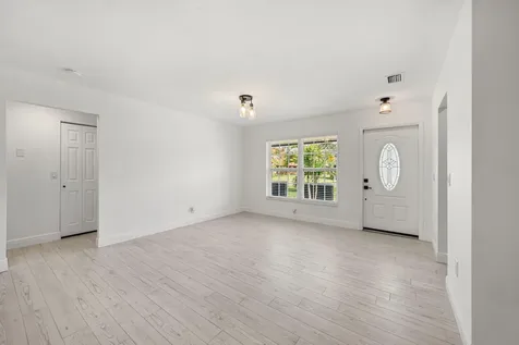 908 Hibiscus Drive Royal Palm Beach FL 33411