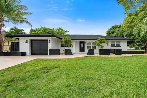 908 Hibiscus Drive Royal Palm Beach FL 33411