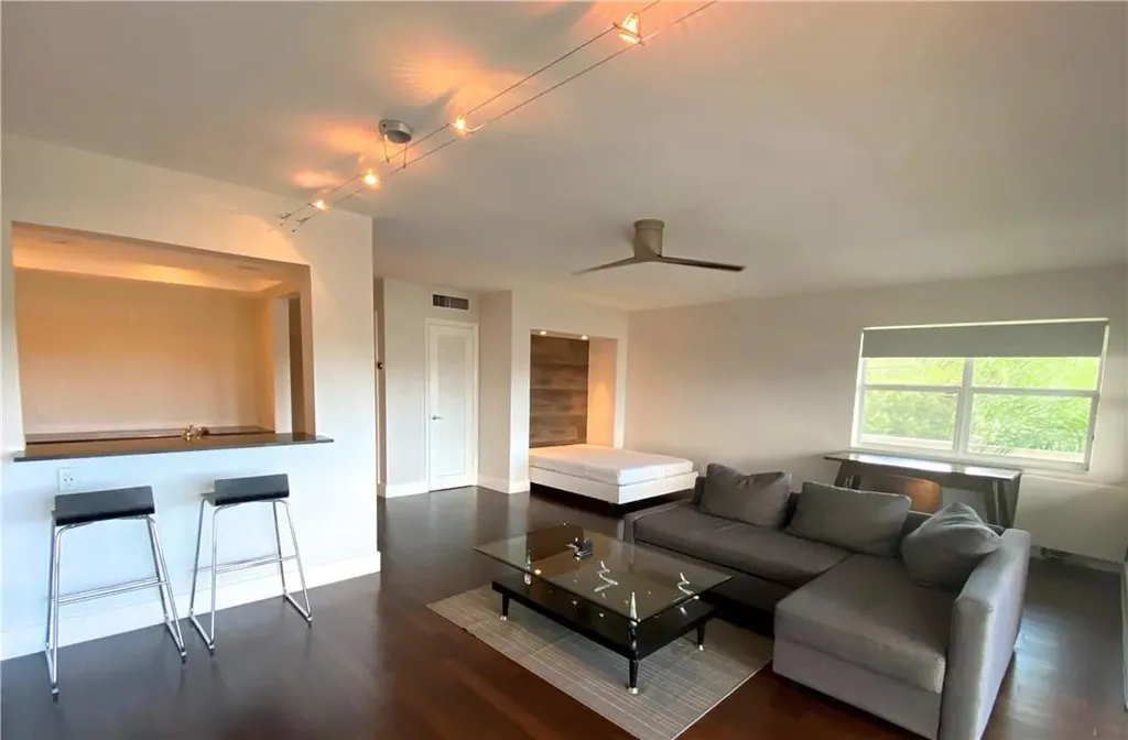 1200 SW 12th Street Fort Lauderdale FL 33315