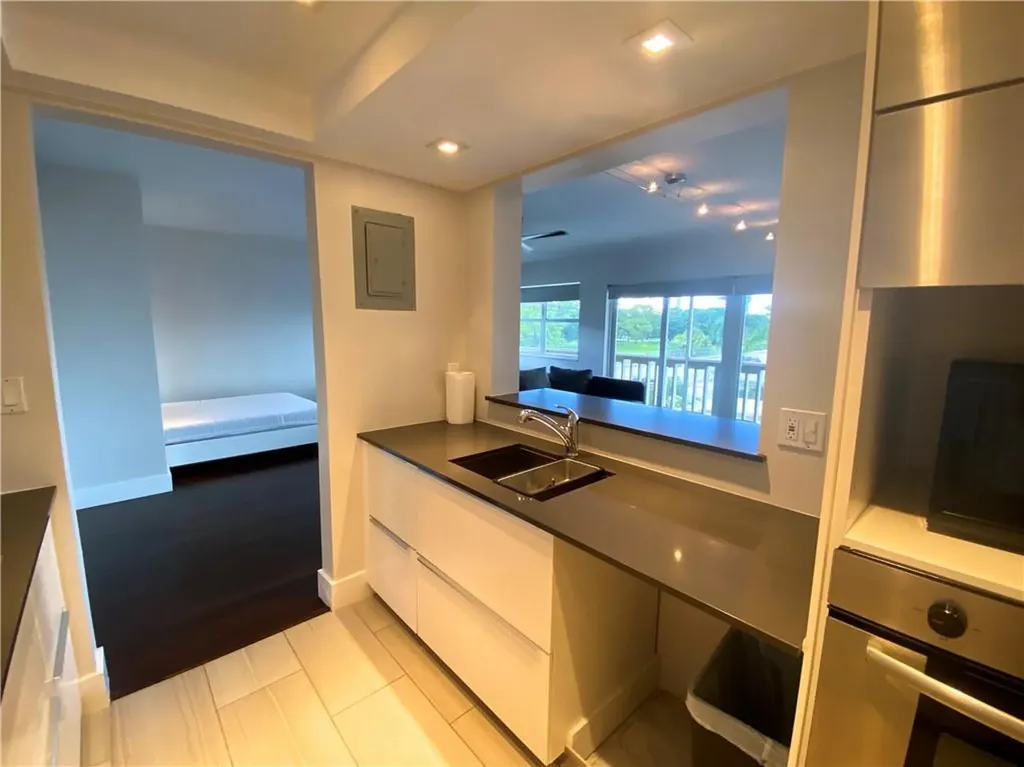1200 SW 12th Street Fort Lauderdale FL 33315