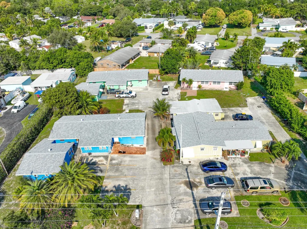 2735 Richard Road West Palm Beach FL 33403