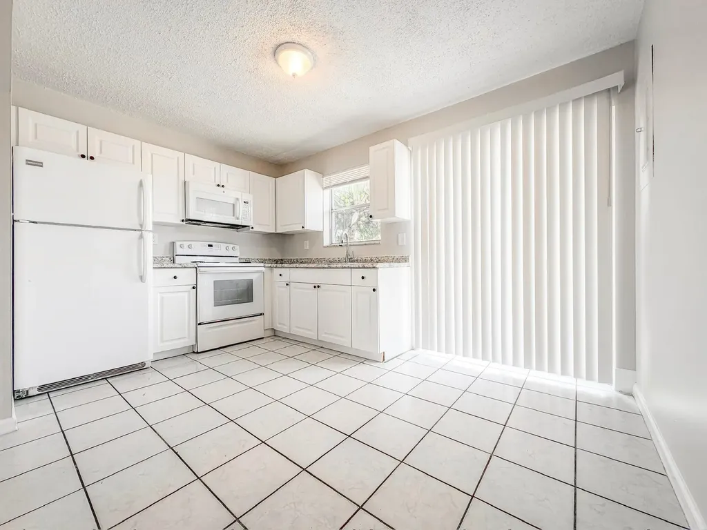 2735 Richard Road West Palm Beach FL 33403
