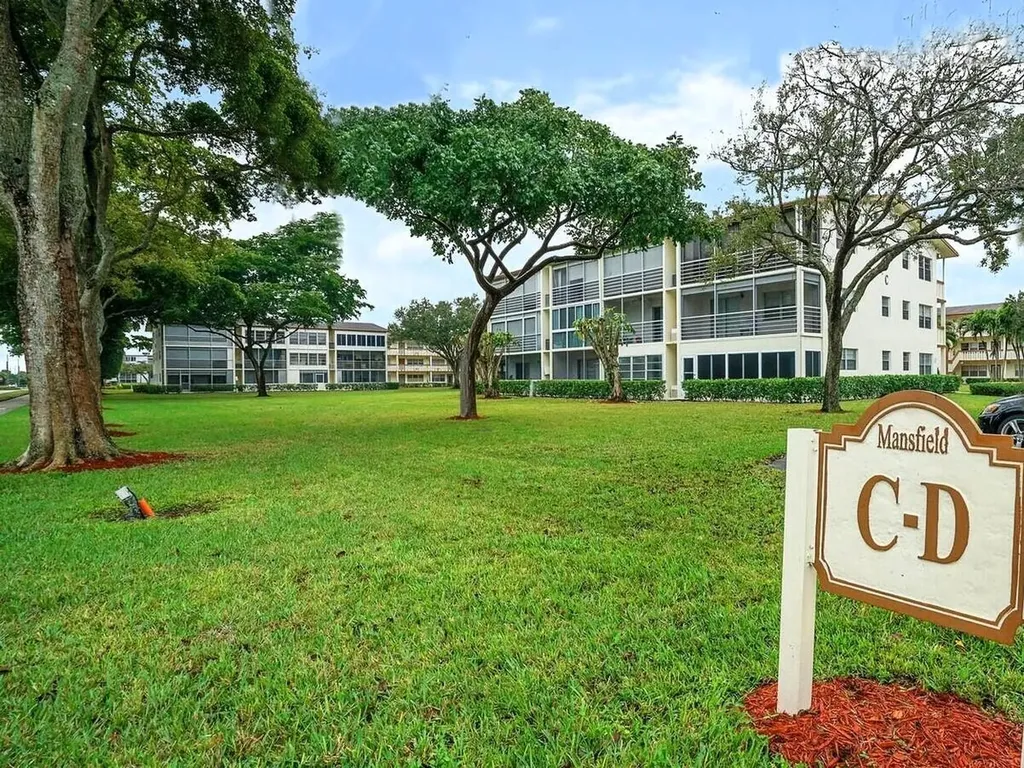 99 Mansfield C Boca Raton FL 33434