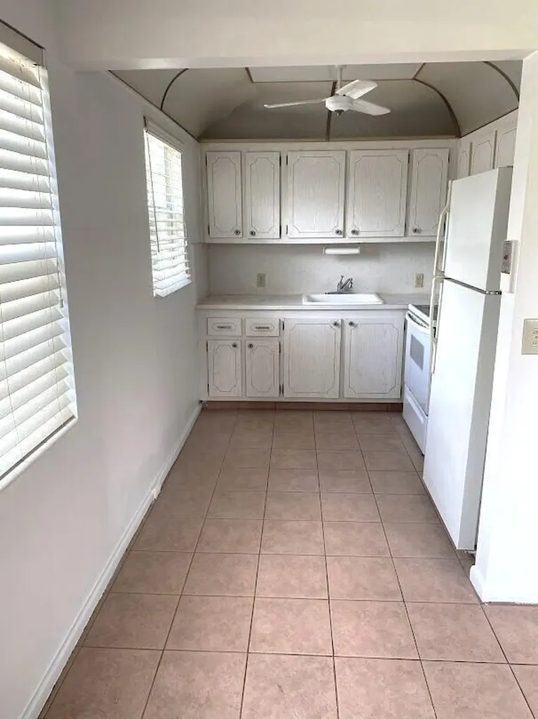 99 Mansfield C Boca Raton FL 33434