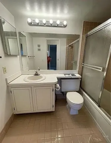 3001 W Rolling Hills Davie FL 33328