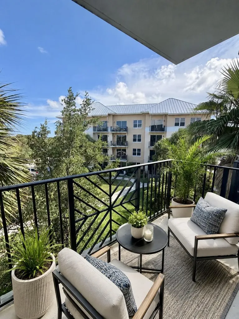 1590 Cameron Samuel Lane West Palm Beach FL 33401