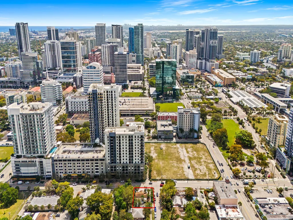 103 NE 4th Street Fort Lauderdale FL