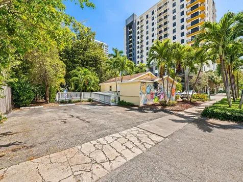 103 NE 4th Street Fort Lauderdale FL