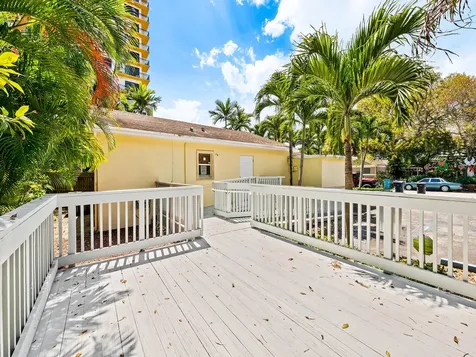 103 NE 4th Street Fort Lauderdale FL