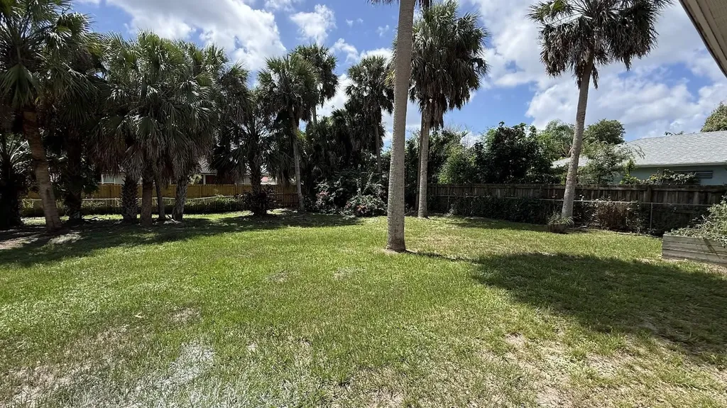 2325 SW Pamona Street Port St Lucie FL 34953