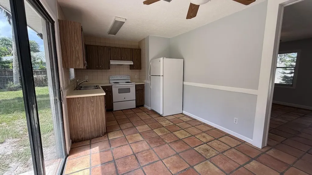 2325 SW Pamona Street Port St Lucie FL 34953