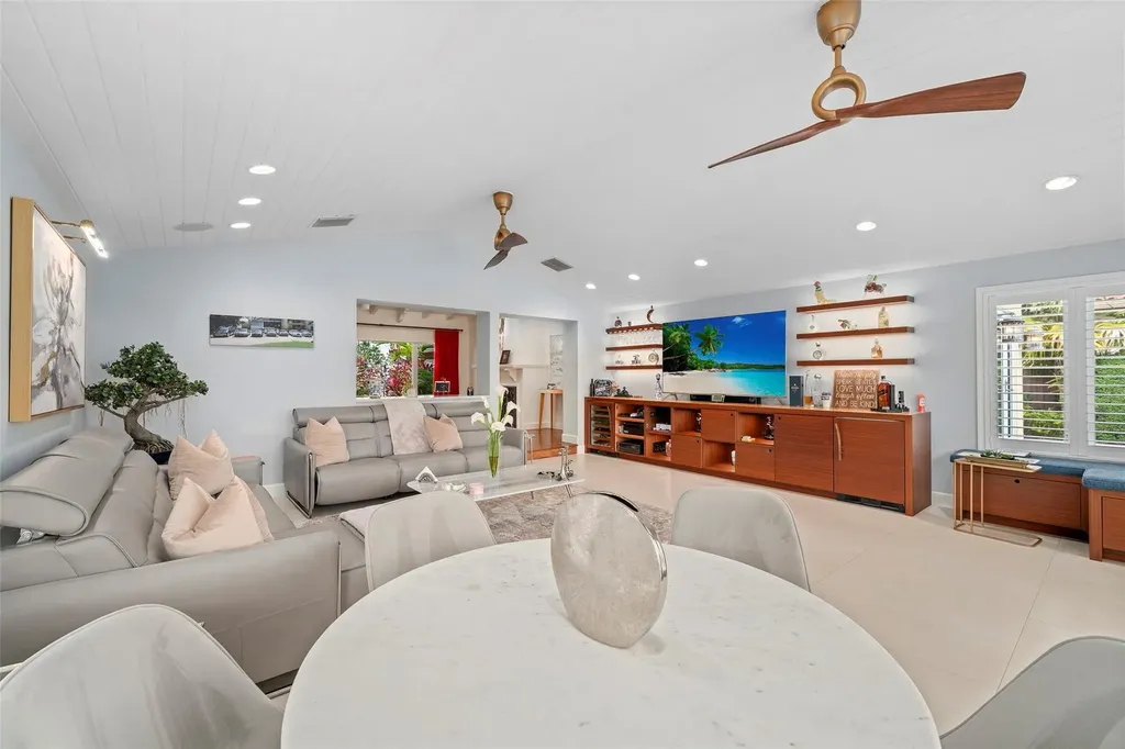 330 Royal Plaza Drive Fort Lauderdale FL 33301