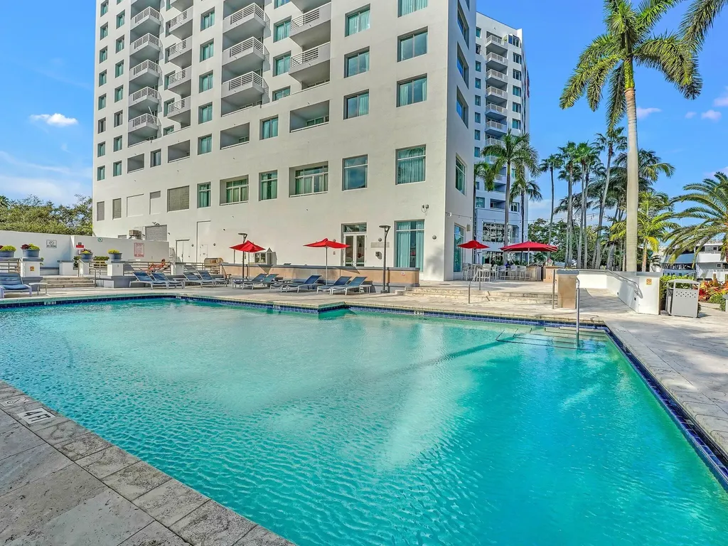 2670 E Sunrise Boulevard Fort Lauderdale FL 33304