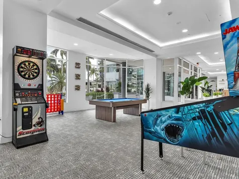 2670 E Sunrise Boulevard Fort Lauderdale FL 33304