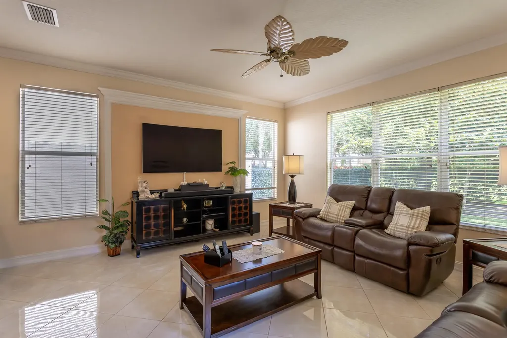 8789 Sandy Crest Lane Boynton Beach FL 33473