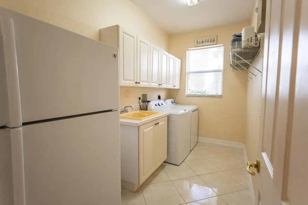 8789 Sandy Crest Lane Boynton Beach FL 33473