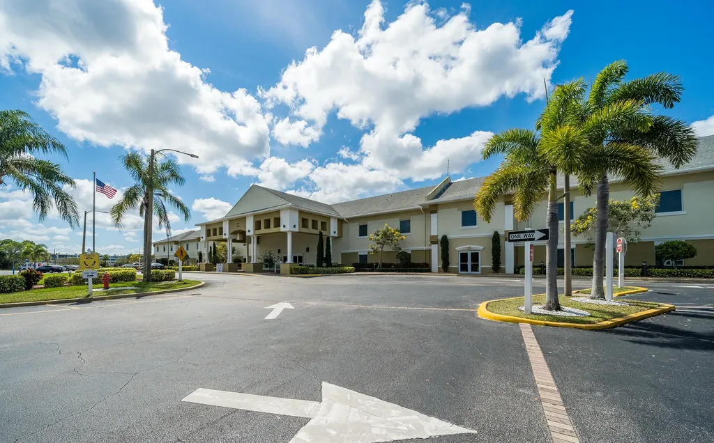 170 Kent J West Palm Beach FL 33417