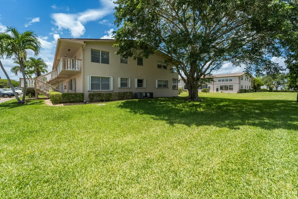 170 Kent J West Palm Beach FL 33417