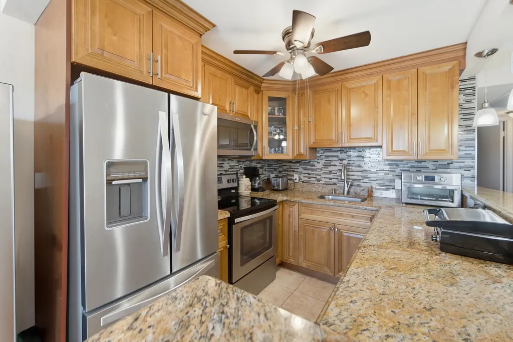 170 Kent J West Palm Beach FL 33417