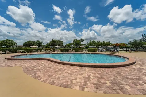 170 Kent J West Palm Beach FL 33417